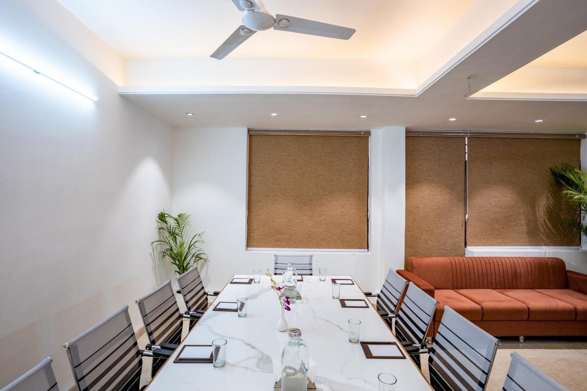 Regenta Place Raaj Agra, Tajganj Агра Экстерьер фото