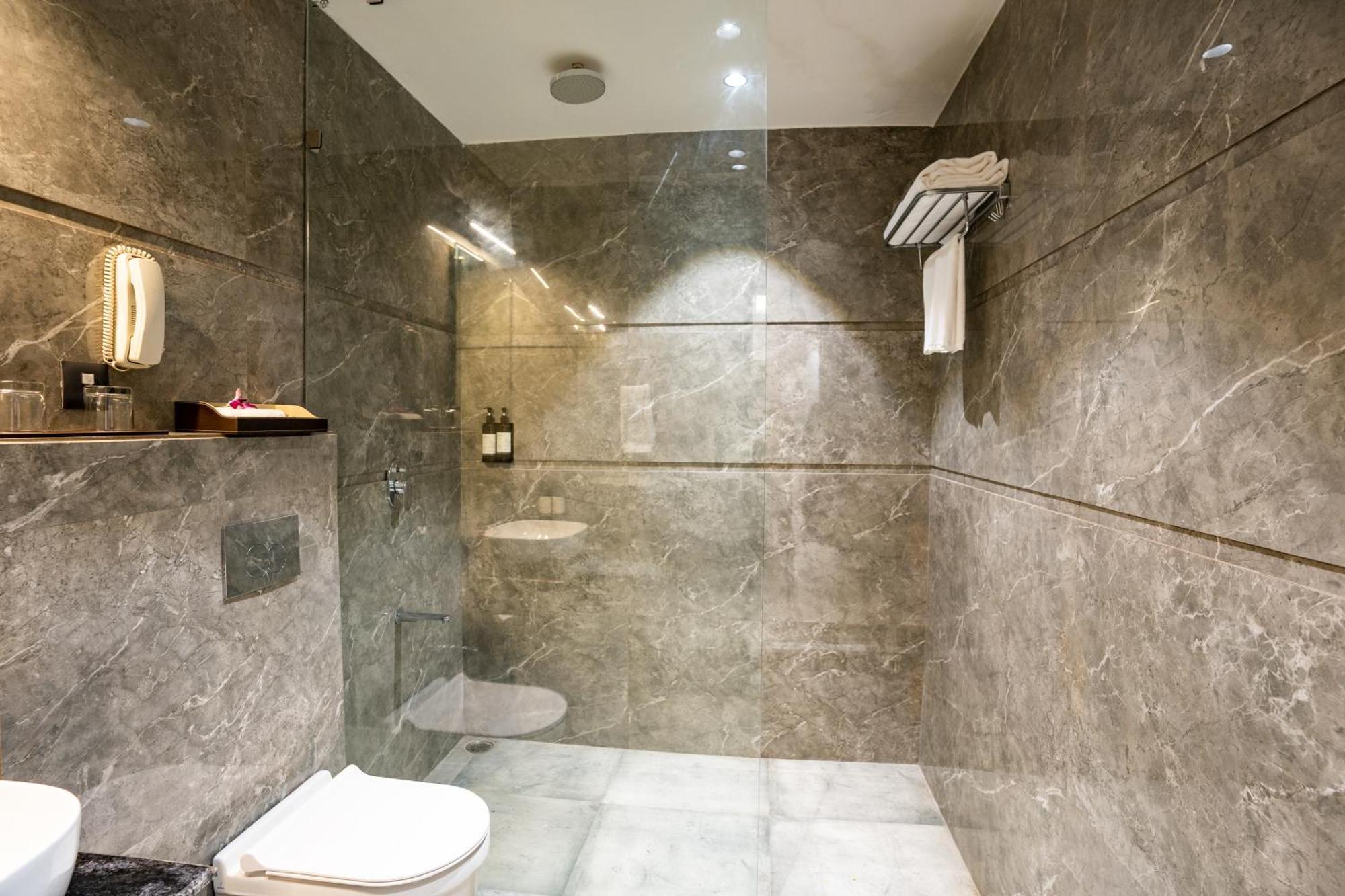 Regenta Place Raaj Agra, Tajganj Агра Экстерьер фото
