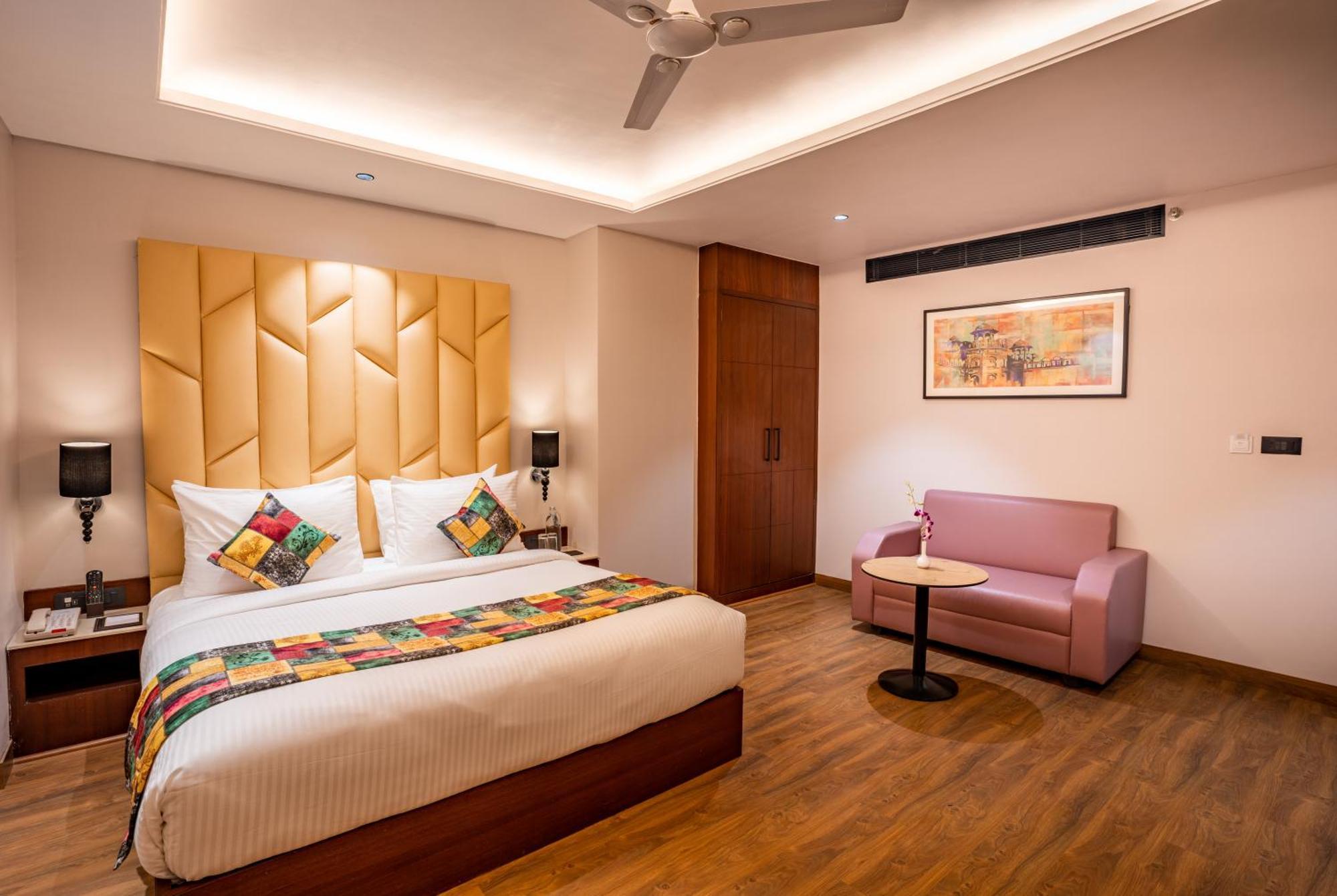 Regenta Place Raaj Agra, Tajganj Агра Экстерьер фото